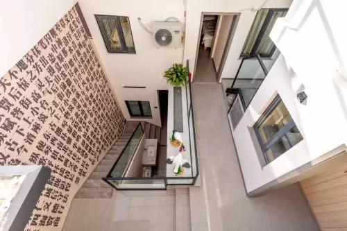 Back Street Xiaozhu Homestay (Lijingmen Cross Street Branch)