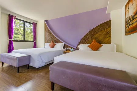 Southern Sun Hotel-Sea View North Отели рядом с достопримечательностью «Sail Rock»