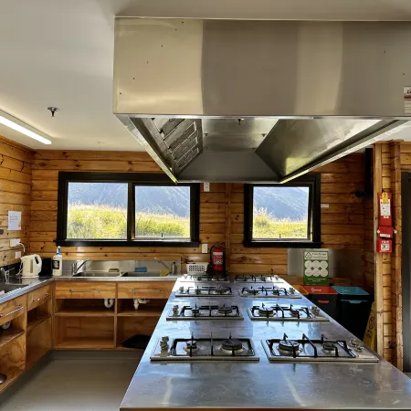 Haka House Hostels Aoraki Mt Cook