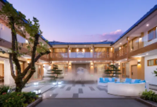 Yuehao. Designer Garden Mei Suk(Lijiang Sifang Street)