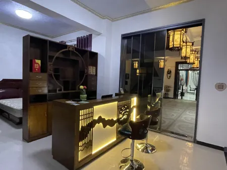 Baihui Hotel Отели в г. Ланьтянь