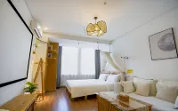 Yunye Lanshu Homestay (Liaocheng Development Zone Zhenhua Shopping Center)