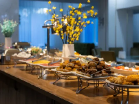 Regardal Hotel Hoteles en Almatý