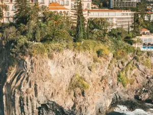Popular Luxury Hotels in Funchal