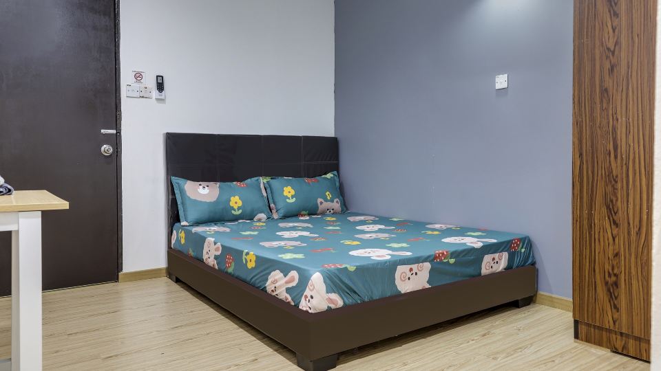 Spot on 90439 Lh Home