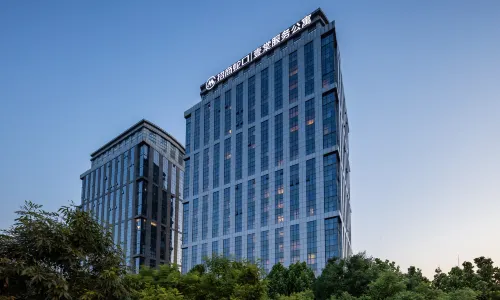 CM+ Service Apartment