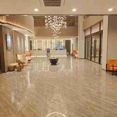 丹亞大酒店(鎮江丹陽高鐵站吾悦廣場店) Hotel Exterior