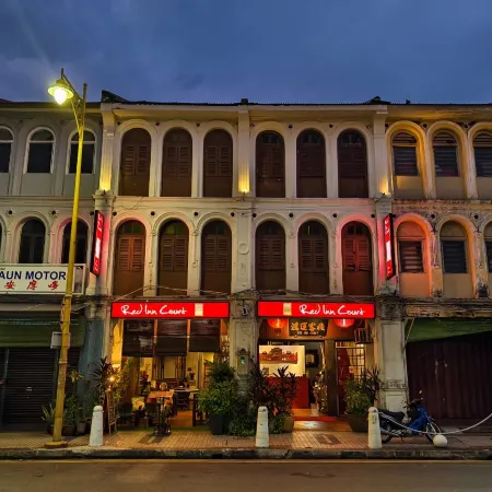 Red Inn Court Отели рядом с достопримечательностью «Пинанг Литл Индиа»