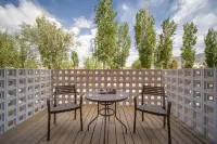 JI Hotel (Tashkurgan Khunjerab Road) Отели рядом с достопримечательностью «Панлунг Древняя дорога»