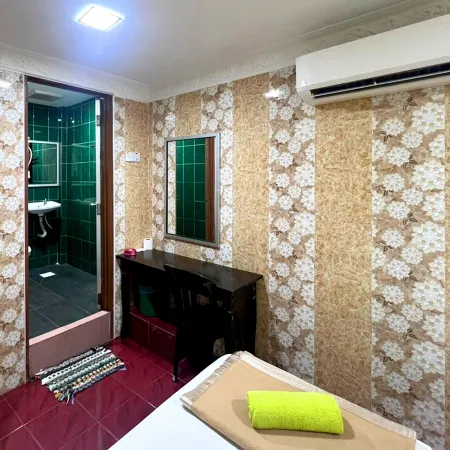 New Wave Hotel Melawati