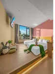 Dragon Cat Elf Hotel (Hefei High Speed Rail South Station Lei Street Night Market Plaza Branch)