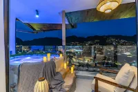 Nanshanshe Panorama Hotel (Xijiang Qianhu Miao Village Observation Deck Branch) Hotel di Leishan