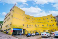 7 Days Holiday Hotel (Guiyang Gaicha Avenue Zhongshan Middle Road) Hotel in zona Guizhou Institute of Technology