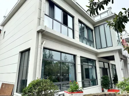 Royal Food pavilion Отели в г. Гуанан