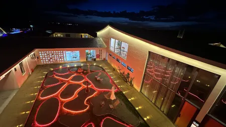 Chayouhouqi Ulanhada Yimeng Yimu Volcano Homestay