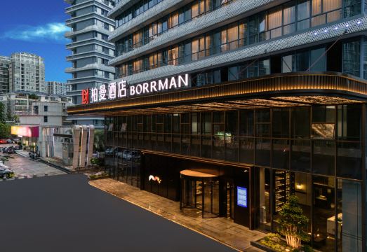 White Sand Hotel and ApartmentHotel Overview