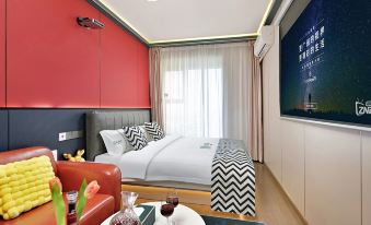 Mornady Boutique Hotel (Longhu Binjiang Shangcheng Store, Jiangning Binjiang EDZ, Nanjing)