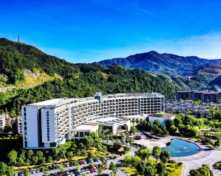 Narada Resort & Spa Wugongshan Hotels in Luxi
