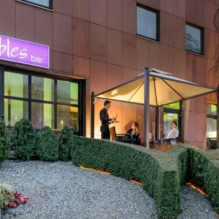 Mercure Hotel Muenchen Sued Messe Отели рядом с достопримечательностью «Станция метро Quiddestr.»