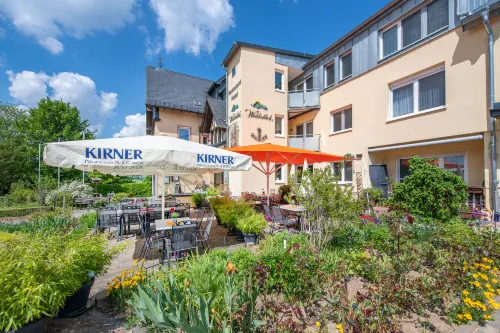Waldesblick, Hotel-Restaurant Hotels in Hollnich