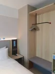 Rujia Hotel · neo (Nanjing Xinjiekou Shanghai Road Subway Station) Hotels near Nanjing University of Chinese Medicine (Hanzhong Road)