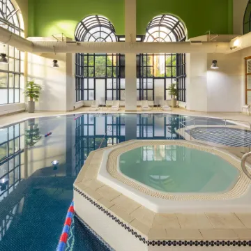 Crowne Plaza LEEDS by IHG Hotels near Leeds Conservatoire