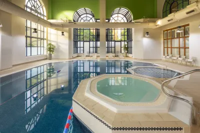 Crowne Plaza Leeds Hotels near Laidlaw Library, University of Leeds
