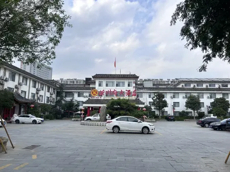 Yi Zhou Fu Hotel Отели в г. Линьи
