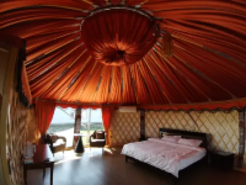 嘉麗觀光牧場蒙古包（蒙特內哥羅頭鎮店）