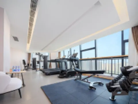 Vienna International Hotel (Shaoguan High-speed Railway Station Square Branch) Hotels in Shaoguan