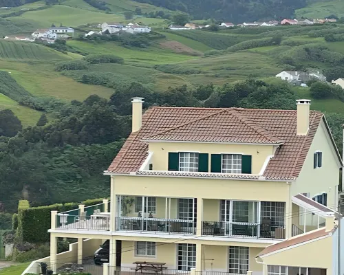 VISTA DO TOPO Hotels in Povoacao