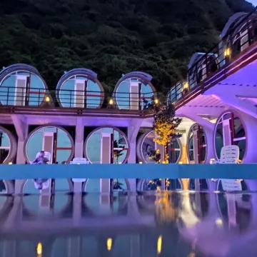 Green Island Tube 18 Hotels near Changbin Coast Observatory