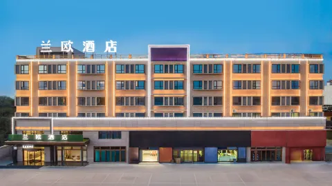 Lanou Hotel in Fuping