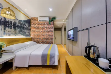 Tongtai Hotel (Longhua Subway Station Branch, Shenzhen North Station)