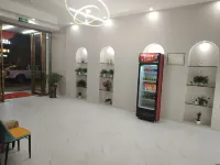 紅玫瑰賓館（紫金縣寶成商業廣場店） - 2 星級