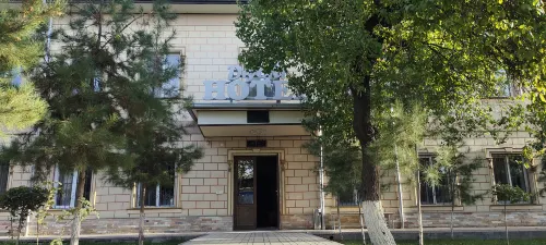 Diyora Hostel