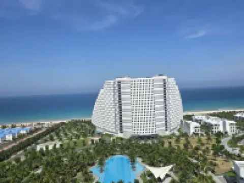 Arena Resort Luxury With Ocean View Hotels near Terminal 1, Cam Ranh Airport