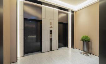 JI Hotel (Taicang Wuyang Square)