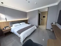 阿爾山市觀山居飯店