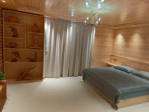 Moming Erlai Themed Cabin (Beihong Village)