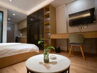 ESheng Zhiyu Hotel (Huaqing Bridge Branch) Hotels near Yangming Station