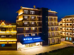 Maison New Century