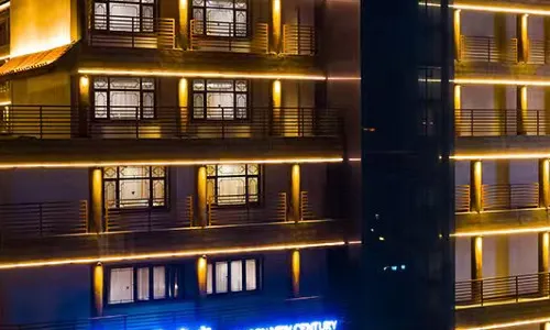 Maison New Century