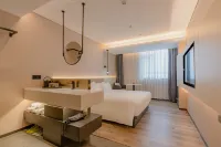 HtHotel(Dongguan TangxiaHigh-speedRailwaySouthStationBeanch)