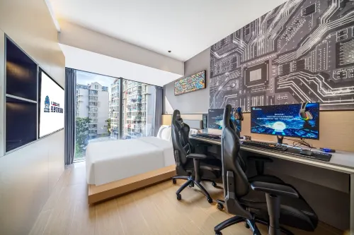ReMAX Remai Planet E-Sports Hotel (Raffles Bund)