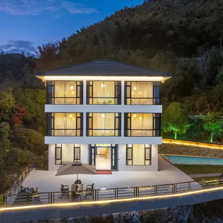 Tonglu Yunjing Homestay Отели рядом с достопримечательностью «Eshanxiang Cultural Center»
