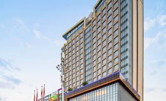 Golden Phoenix International Hotel