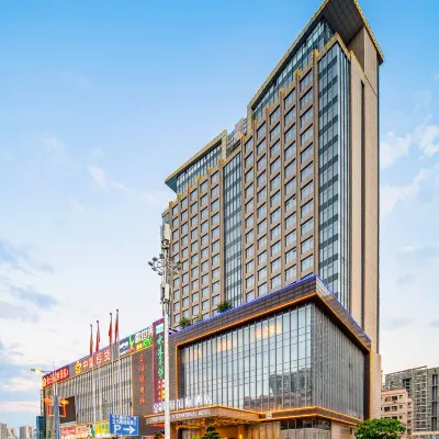 Golden Phoenix International Hotel Hotels near Guangdong Vocational and Technical University of Industry and Commerce (Dawang Campus)