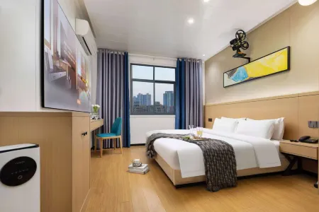 Lidu Hotel (Yinchuan Wanda International Convention and Exhibition Center) Отели рядом с достопримечательностью «Ningxia University(Huaiyuan Campus)»