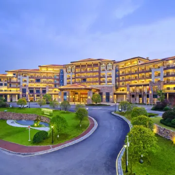 CHANG TIAN TOURISM QINLU HOT SPRING HOTEL